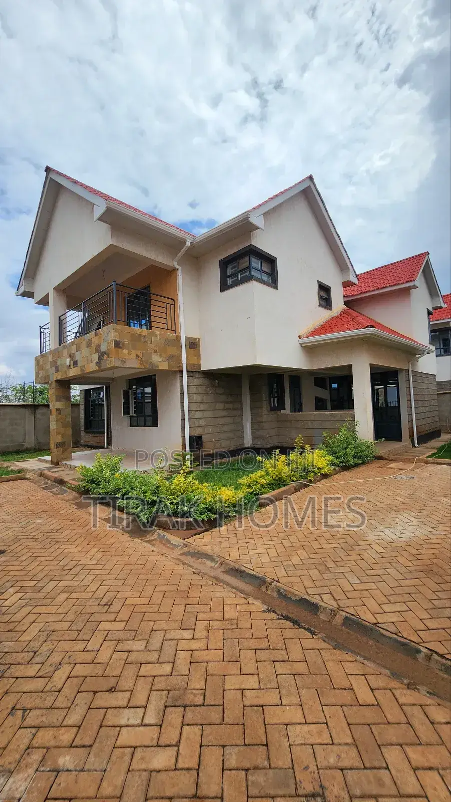 4bdrm Bungalow in Windsor Annex 2, Kenyatta Road / Theta for rent