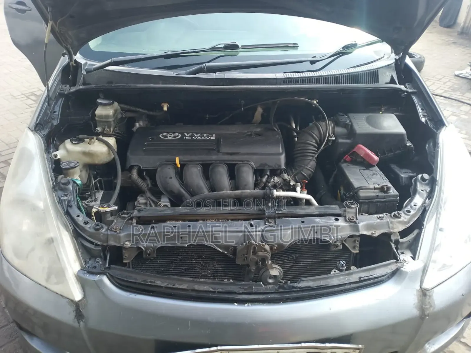Toyota Wish 2004 Silver