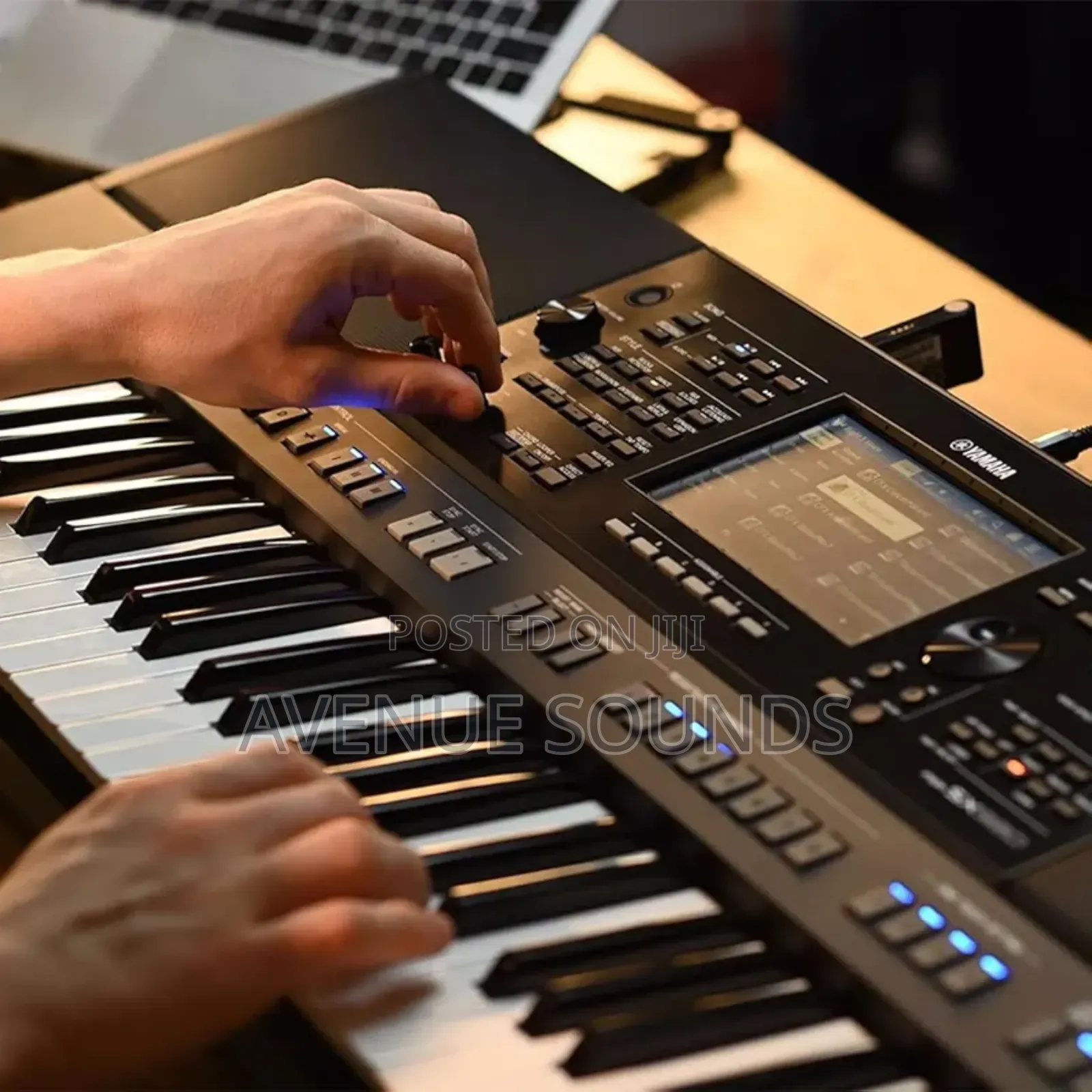 Yamaha, 61-key Arranger Keyboard With Premium Sound, Full (Psrsx900)