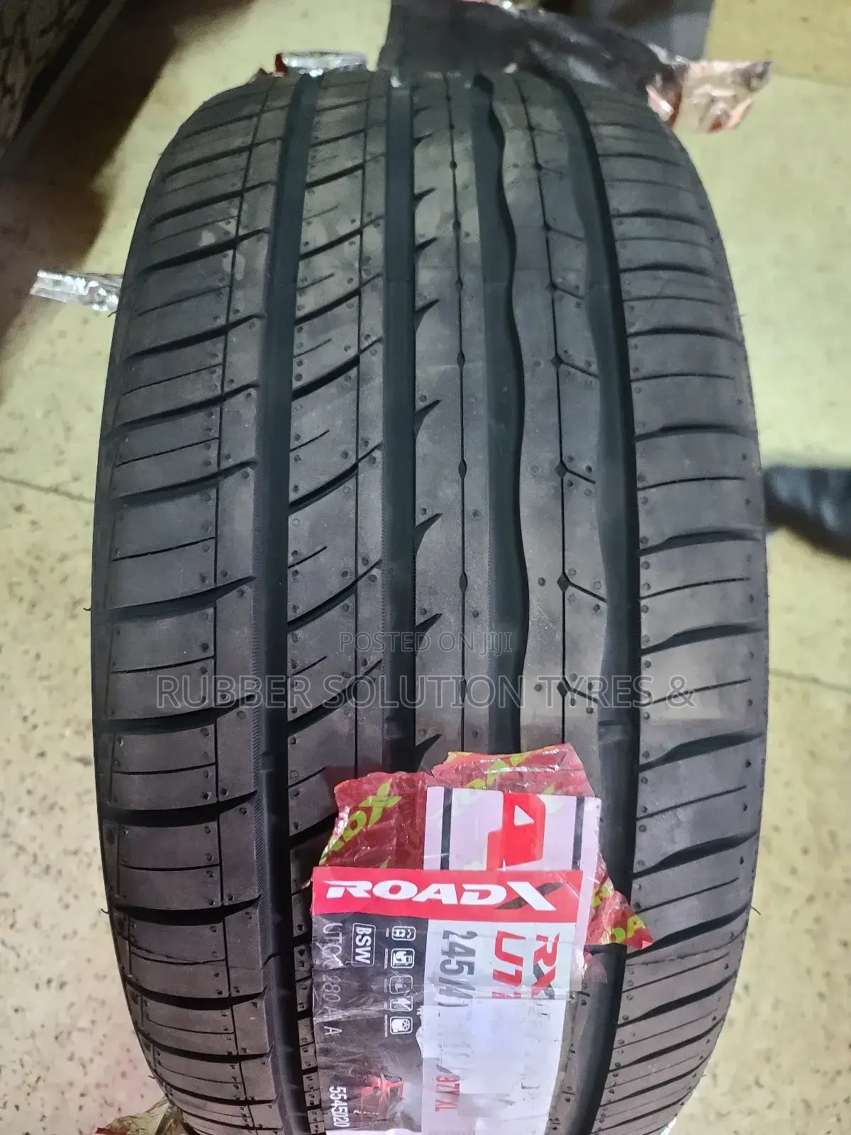 245/45r18 Roadx Tires