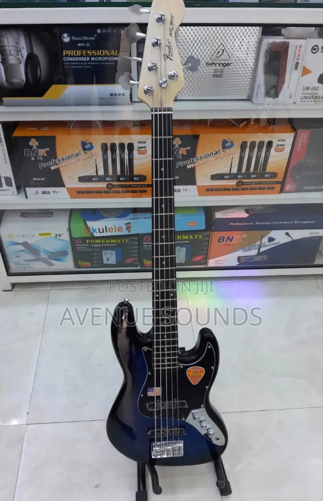 Fender 5 Strings Professional Bass Guitar