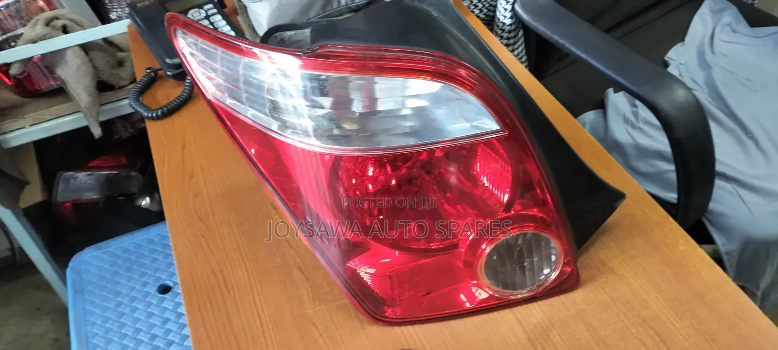 Toyota Ist 2005 Taillight