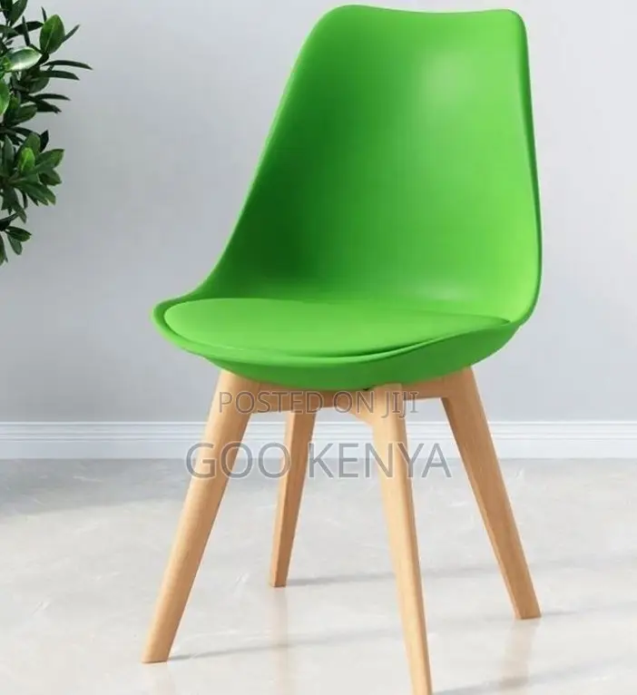Home Chair; Tulip Chair With Padded Leather Seat for Leisure Spaces