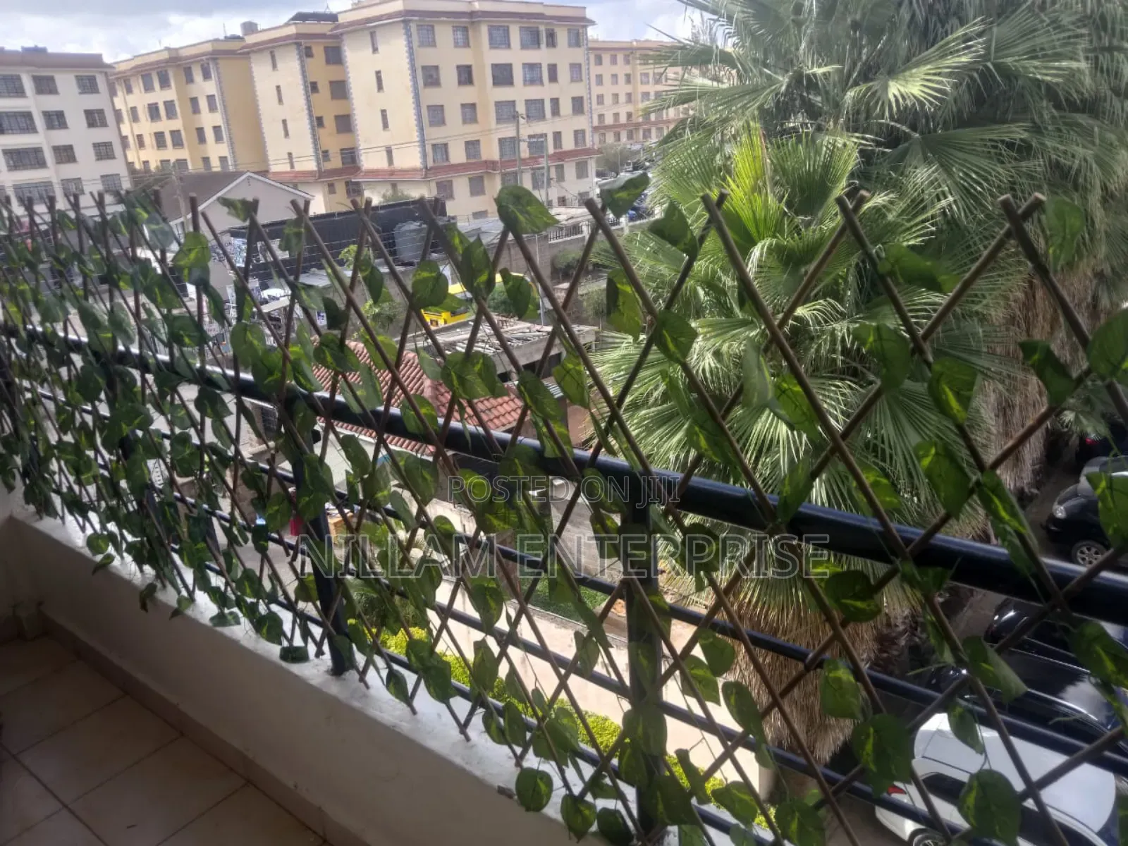 Artificial Stretchable Fences