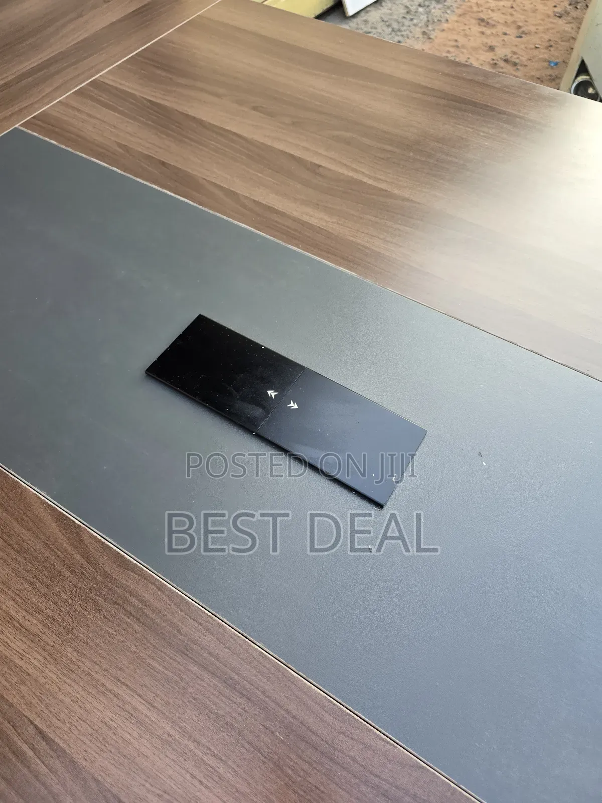 Confrence Meeting Table