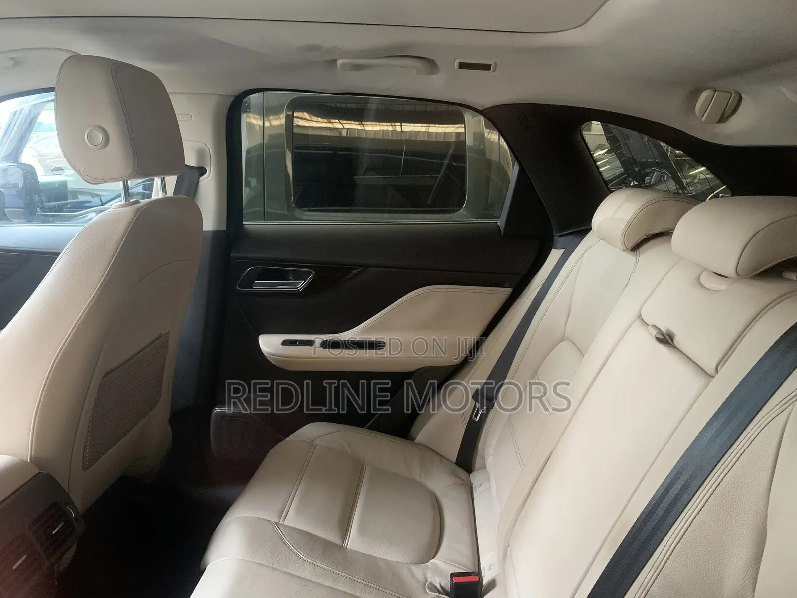 Jaguar F-Pace 2017 Blue