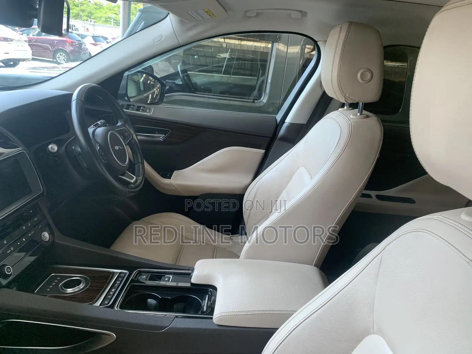 Jaguar F-Pace 2017 Blue