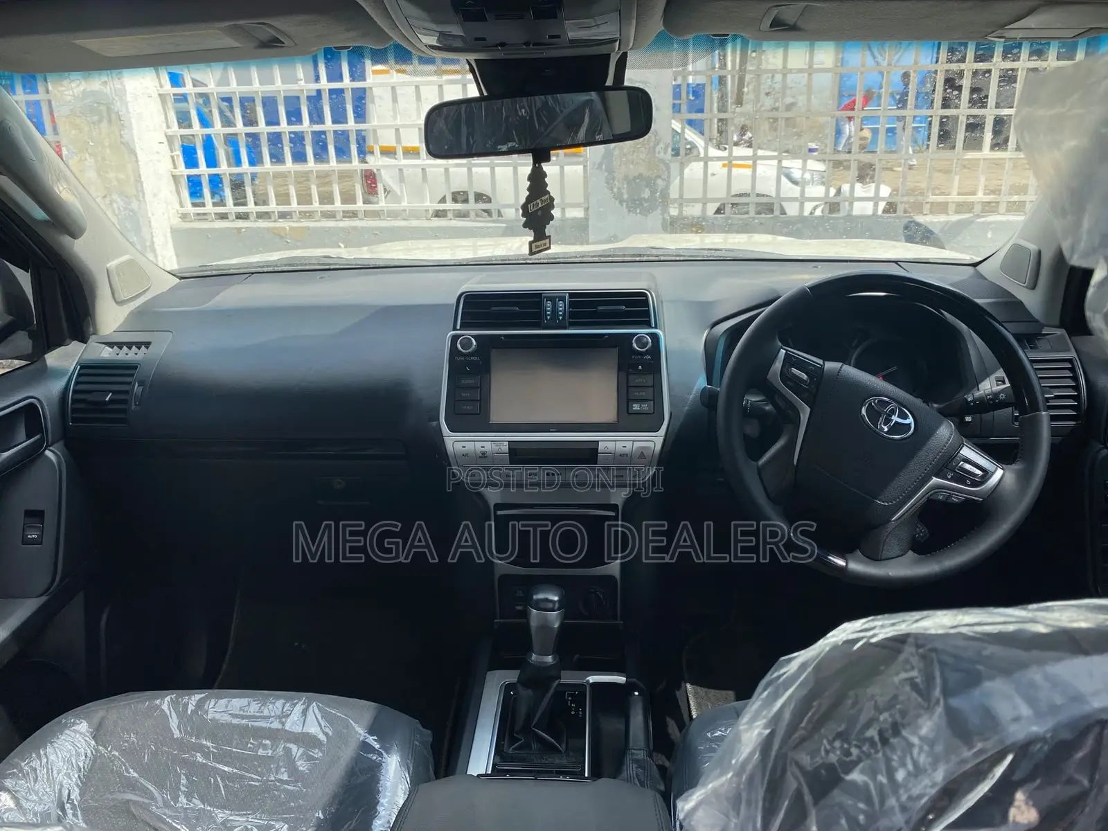 Toyota Land Cruiser Prado 2018 White