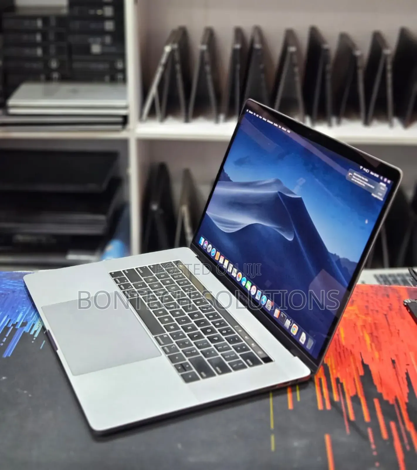 Laptop Apple MacBook Pro 2017 16GB Intel Core I7 SSD 512GB