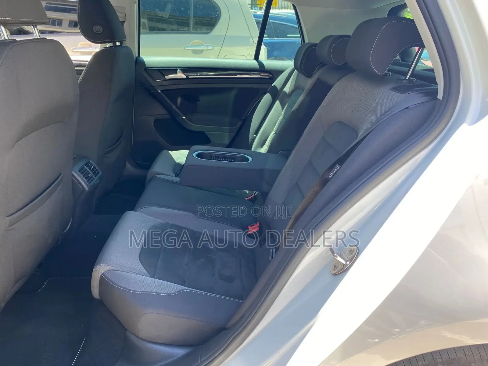 Volkswagen Golf 2018 White