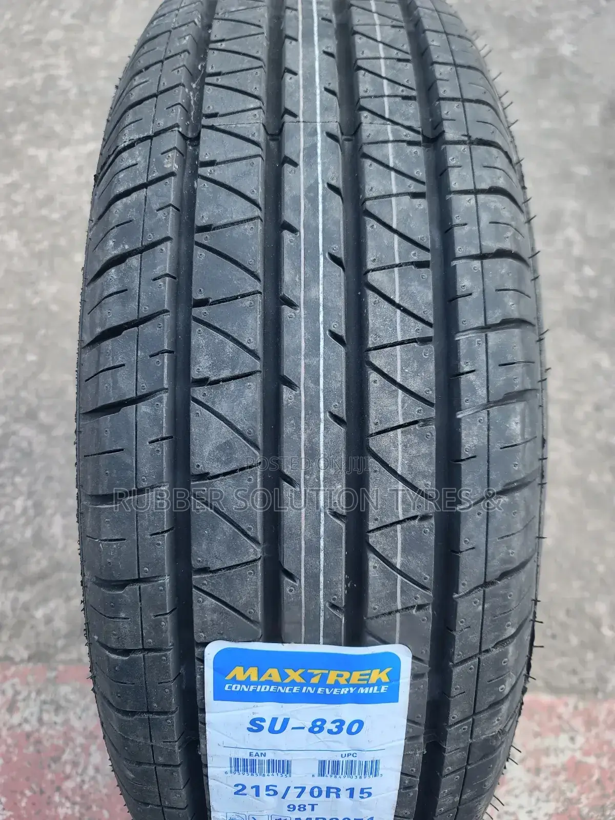 215/70r16 Maxtrek Tires