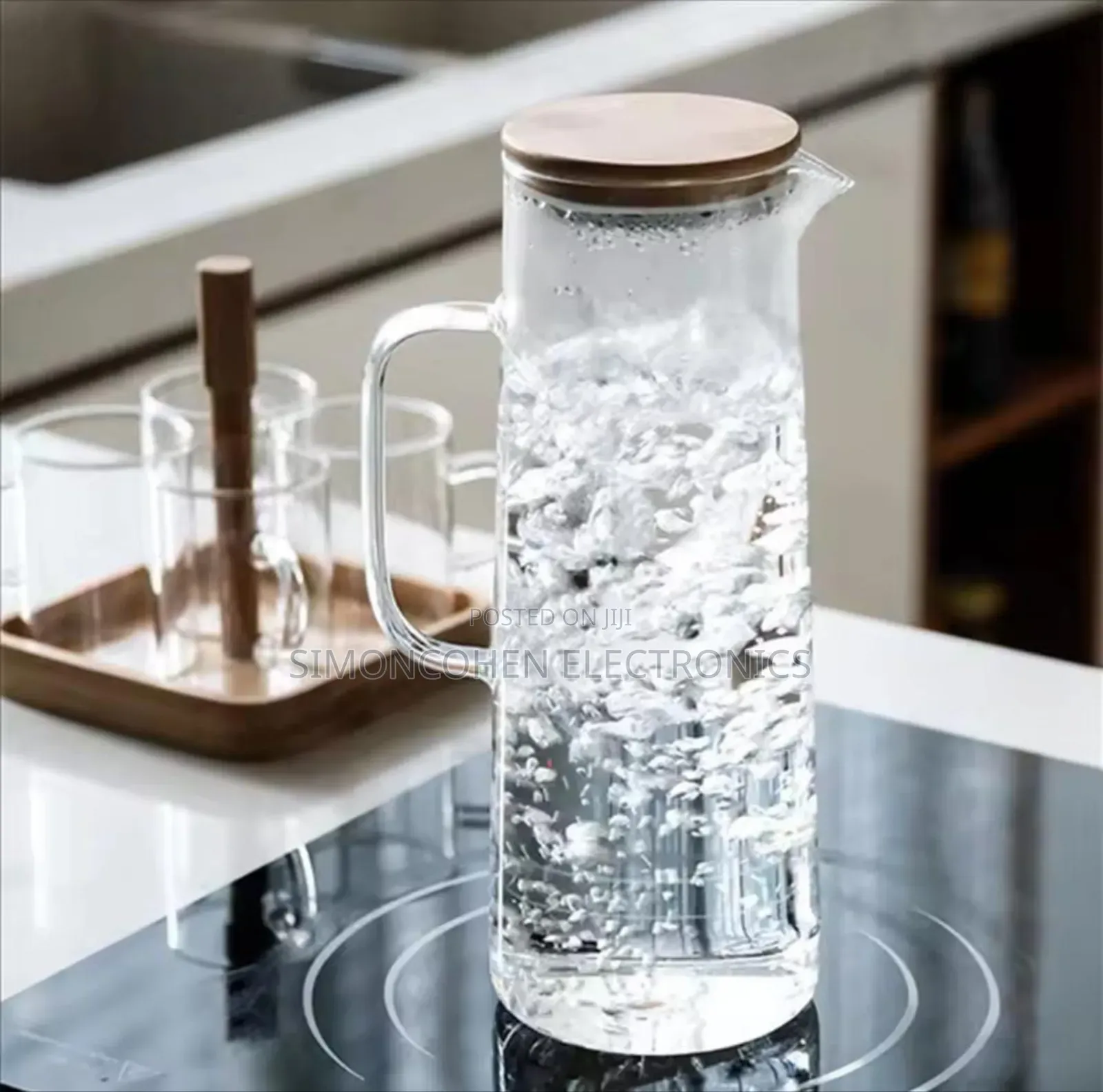 Heat Resistant Glass Jug With An Airtight Bamboo Lid