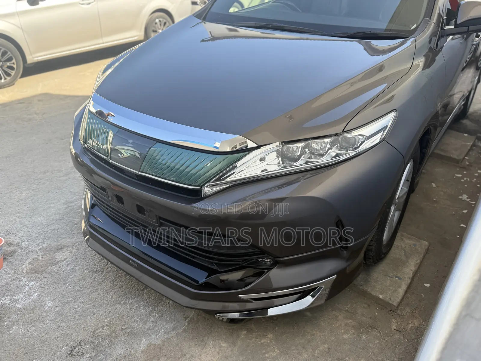 Toyota Harrier 2.0 Turbo 2018 Gray