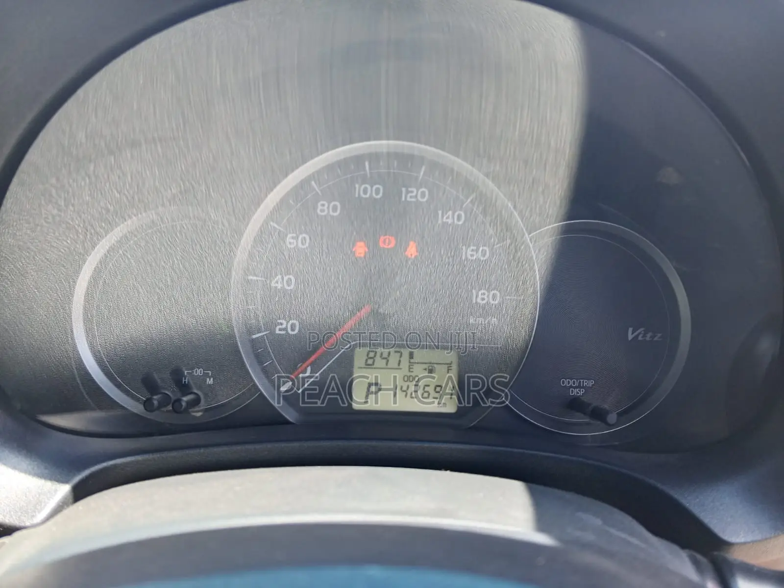 Toyota Vitz 1.0 FWD 5dr 2014 Red