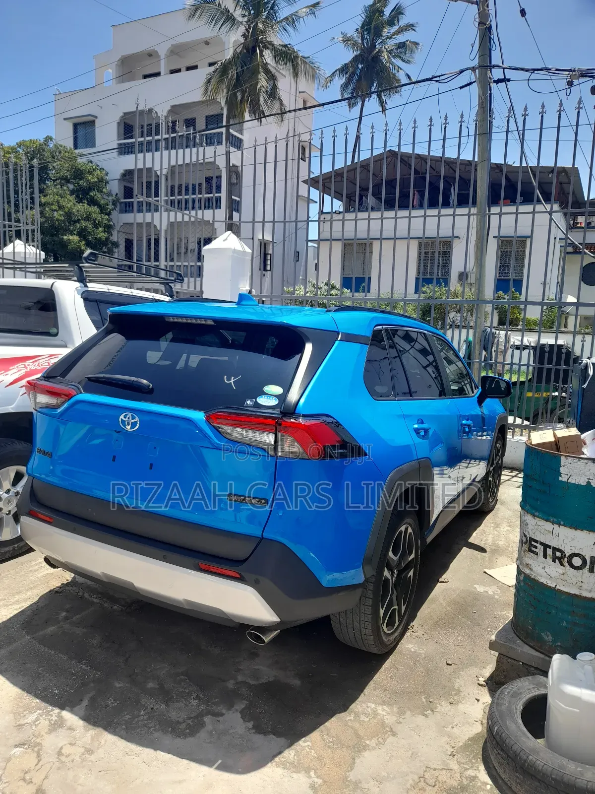 Toyota RAV4 Adventure 2019 Blue