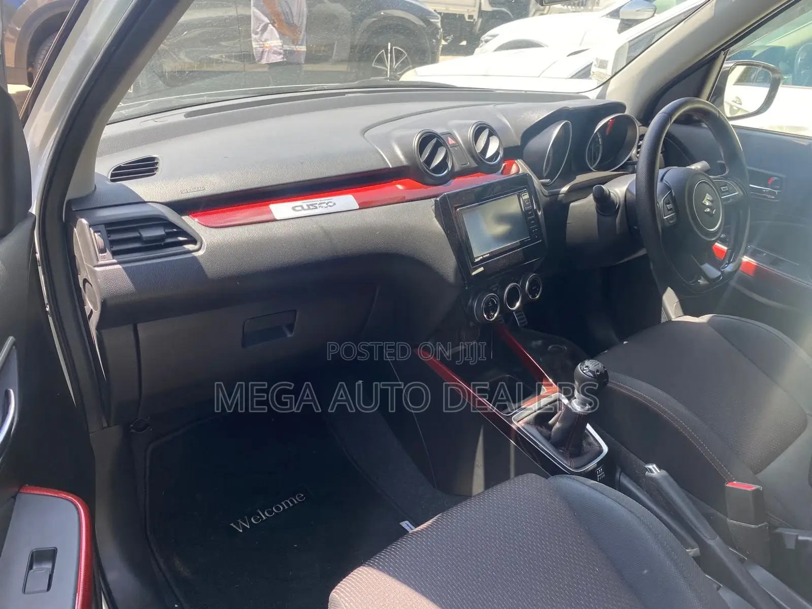 Suzuki Swift 2019 White