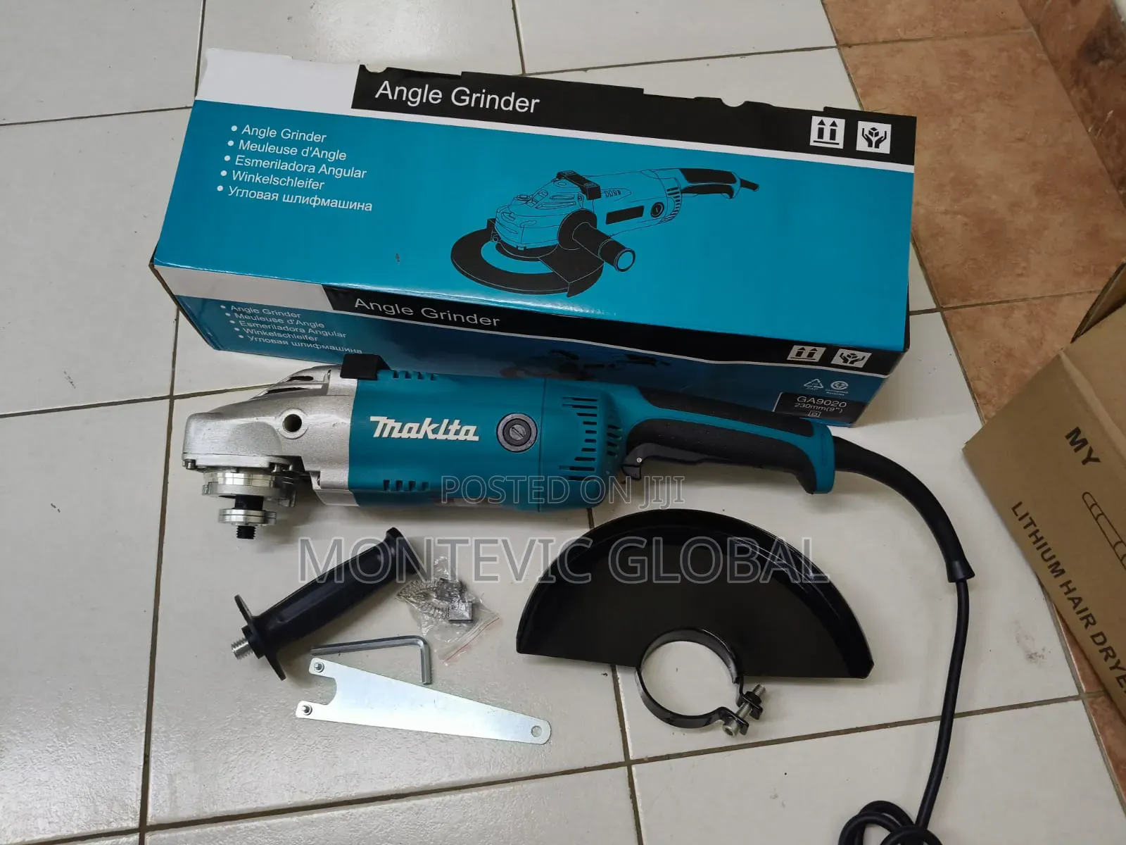 Makita Angle Grider 9 Inch