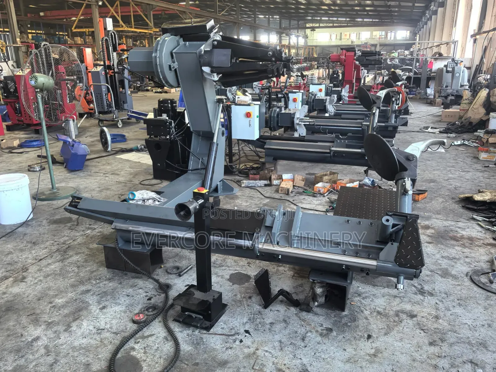 Commercial Truck Tyre Changer Machine 14" to 26".