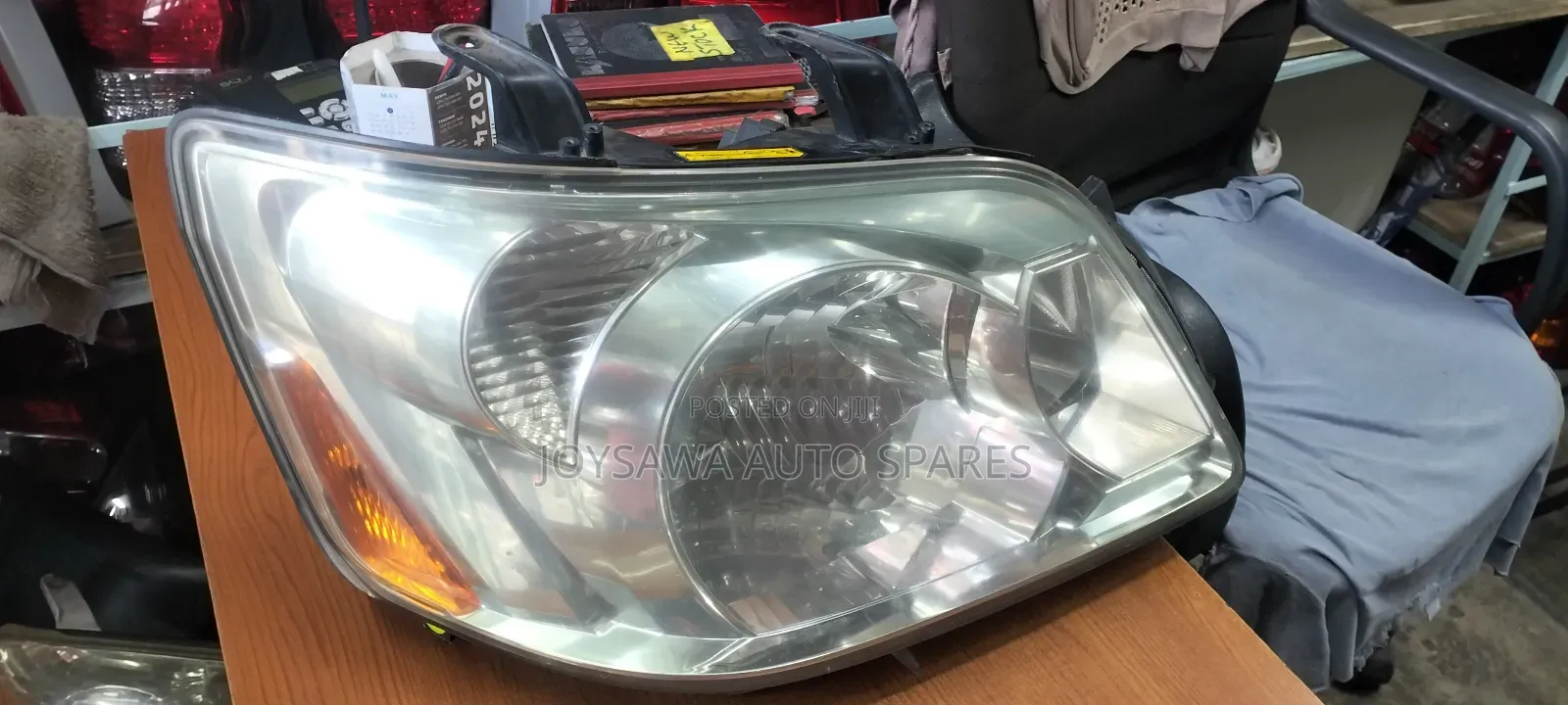 Toyota Noah 2005 Xenon Headlight