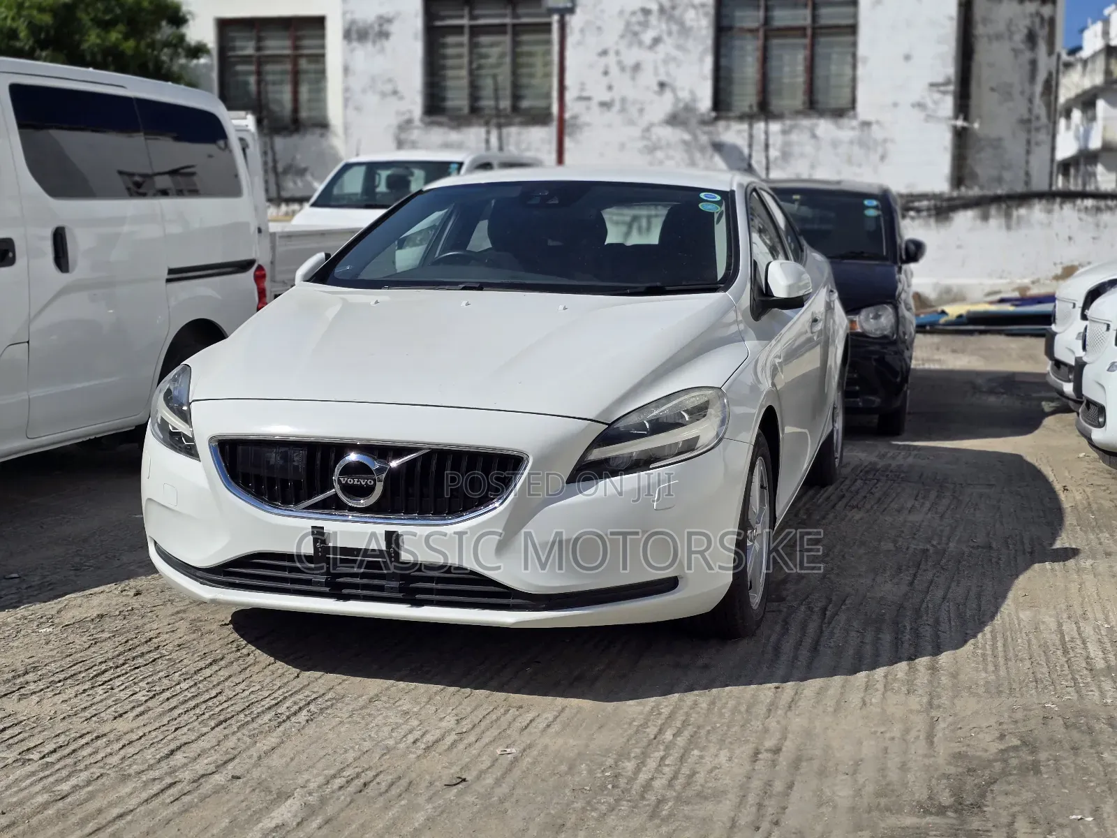 Volvo V40 2019 White