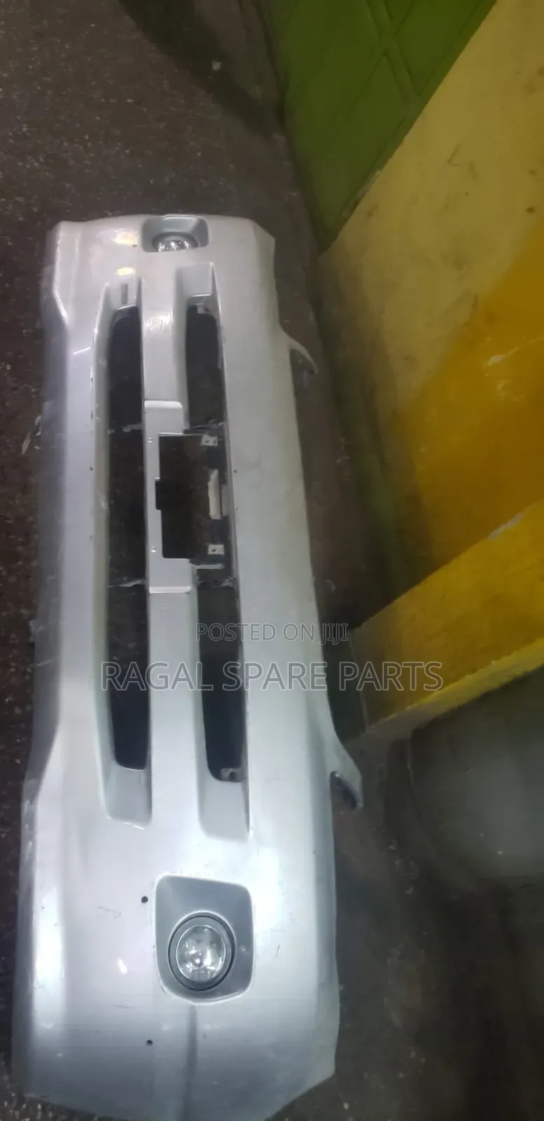 Noah 2002 Bumper With Foglight