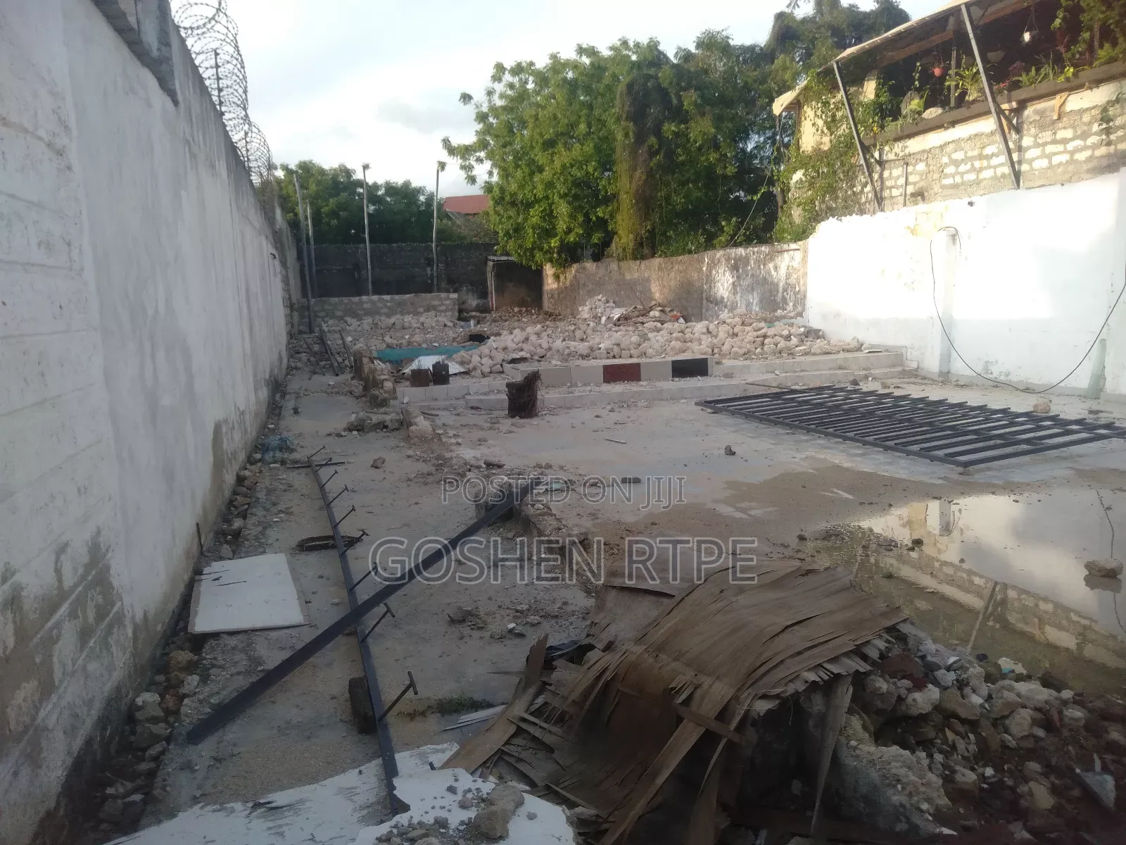 Prime 1/8 Acre Yard at to Let at Links Road Nyali Mombasa