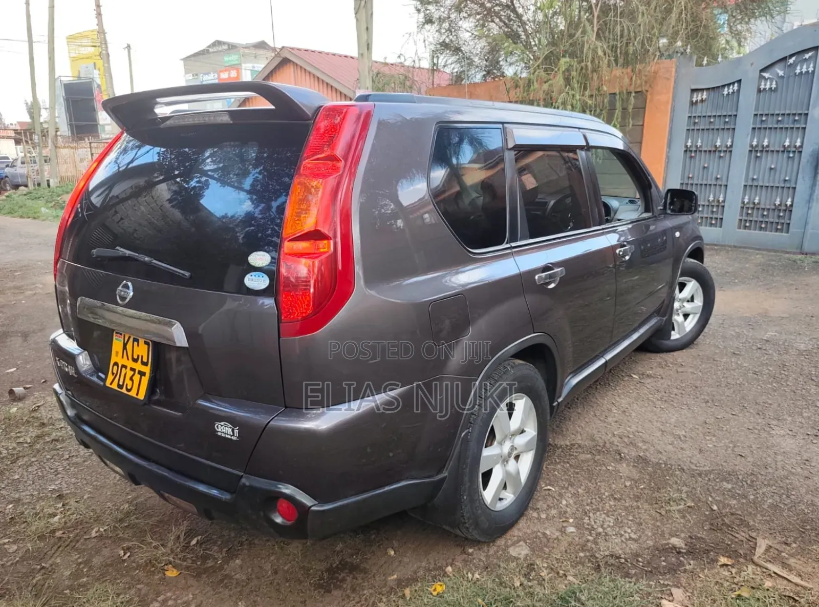 Nissan X-Trail 2010 Purple