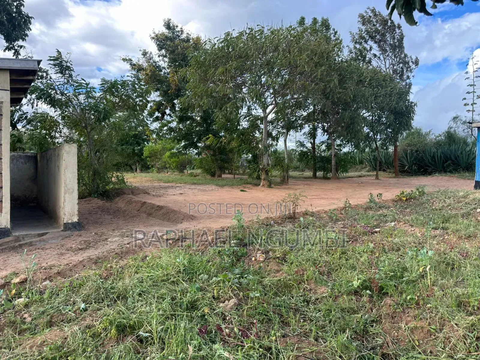 Pime 2.04 Acres at Machakos Junction / Makutano / Kyumbi