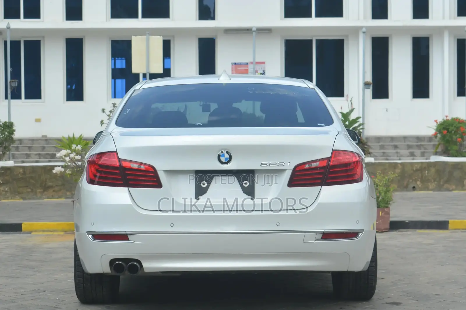 BMW 523i 2017 Pearl
