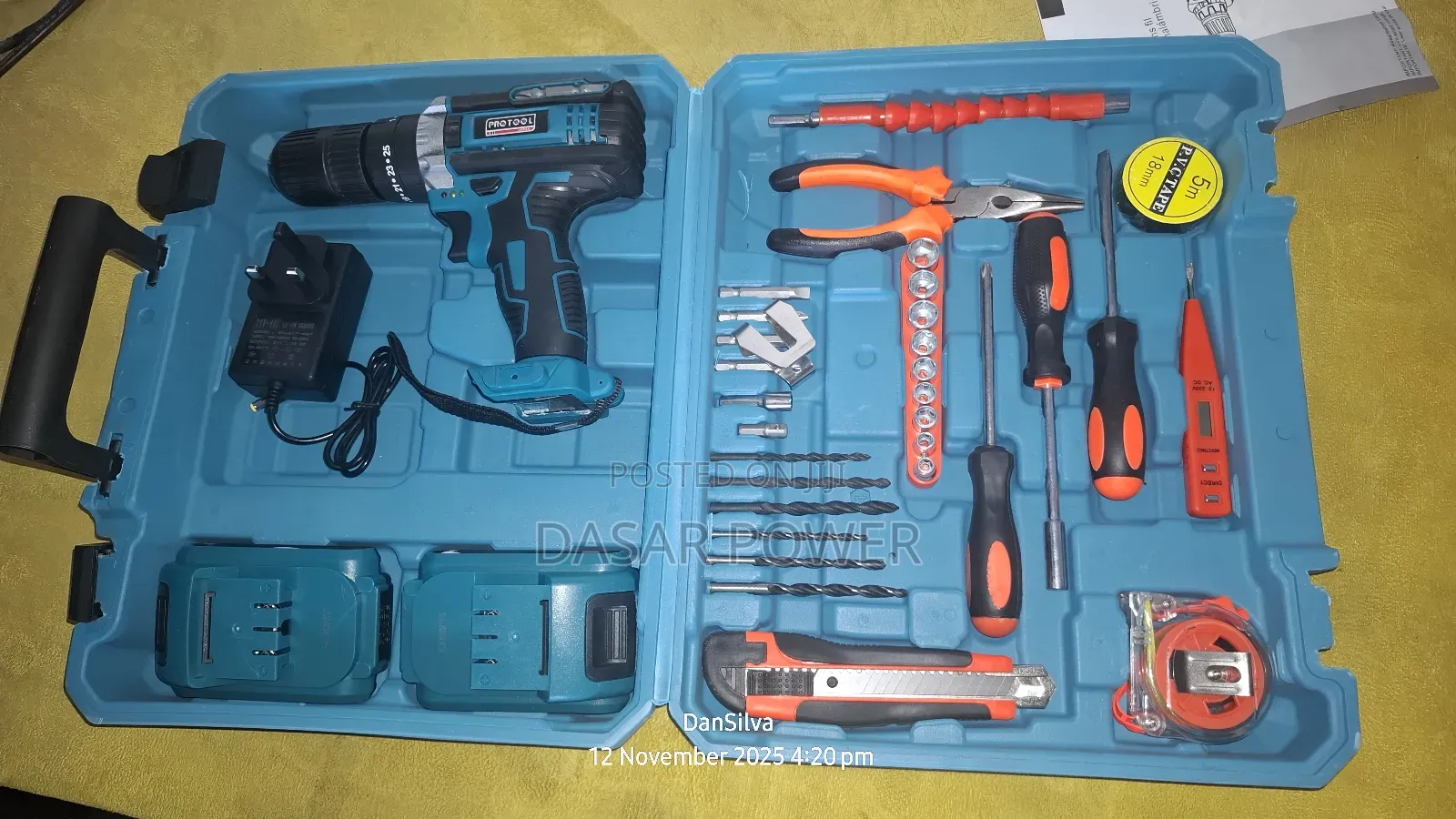 Cordles Drill With Accessories