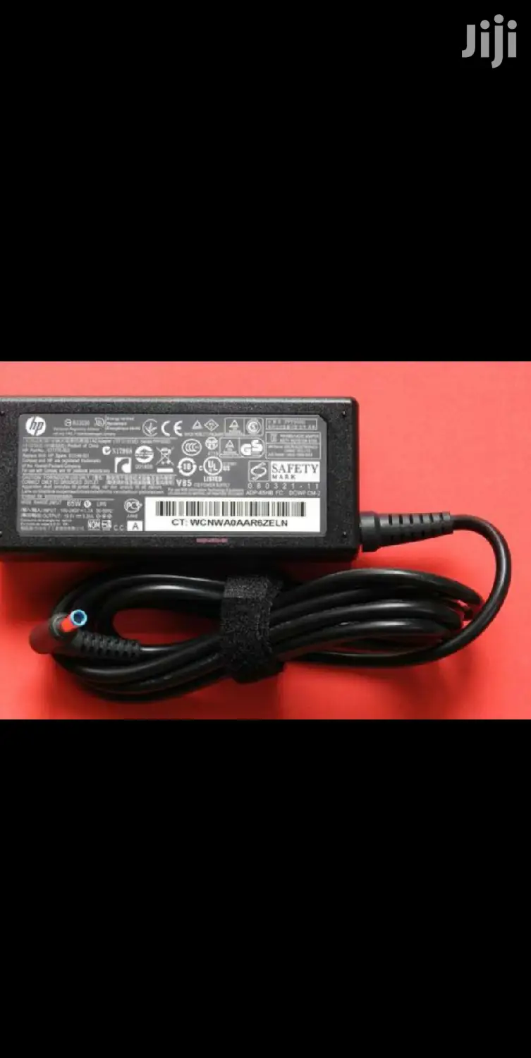 Hp Small Pin Charger Available