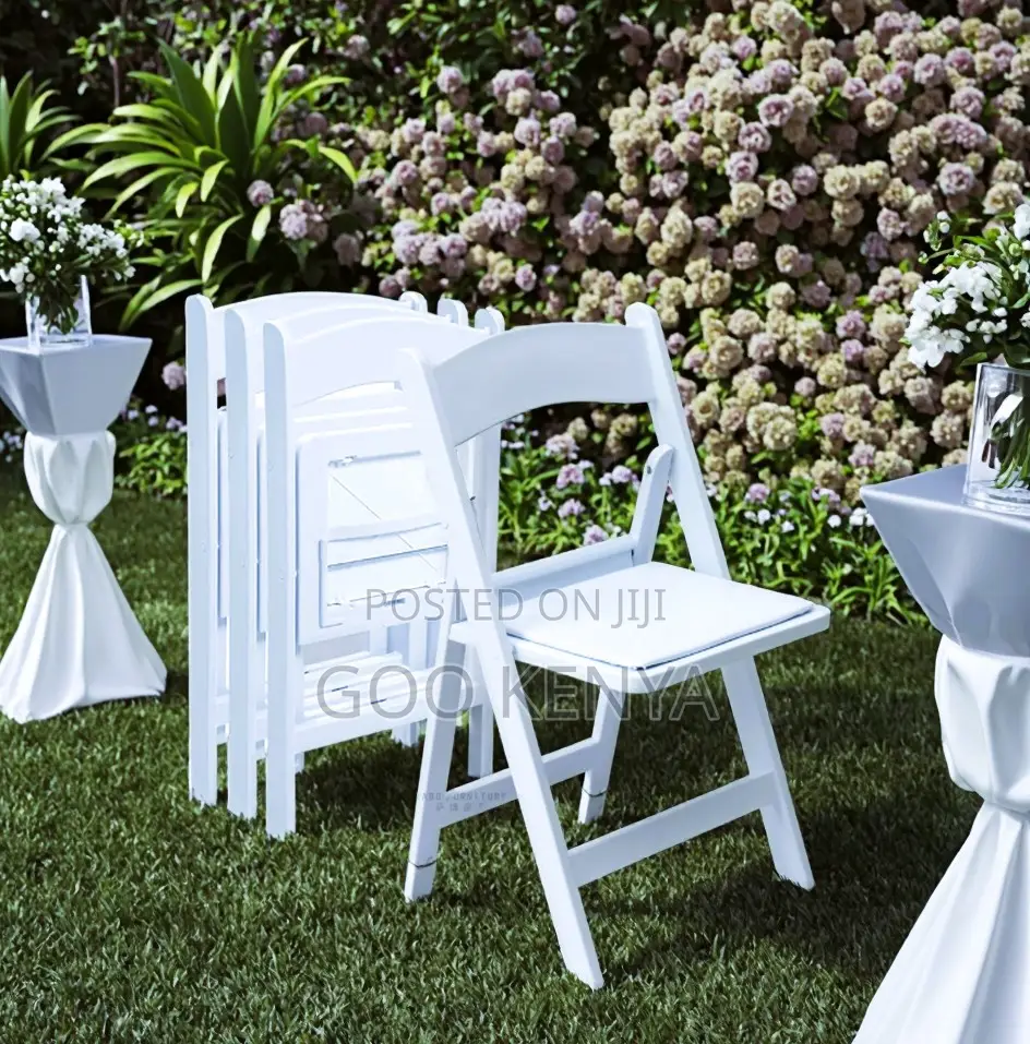 Home Chair; Strong Plastic Folding Chair for Events and Garden
