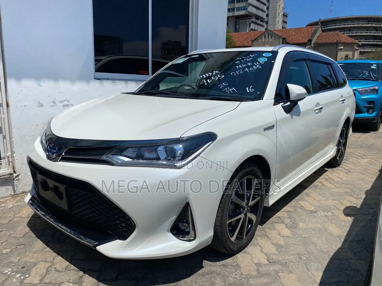 Toyota Corolla Fielder 2018 White