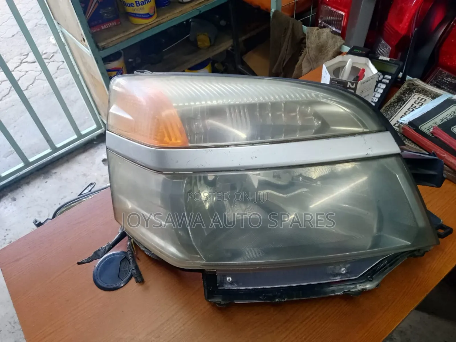 Toyota Voxy 2002 Non Xenon Headlight