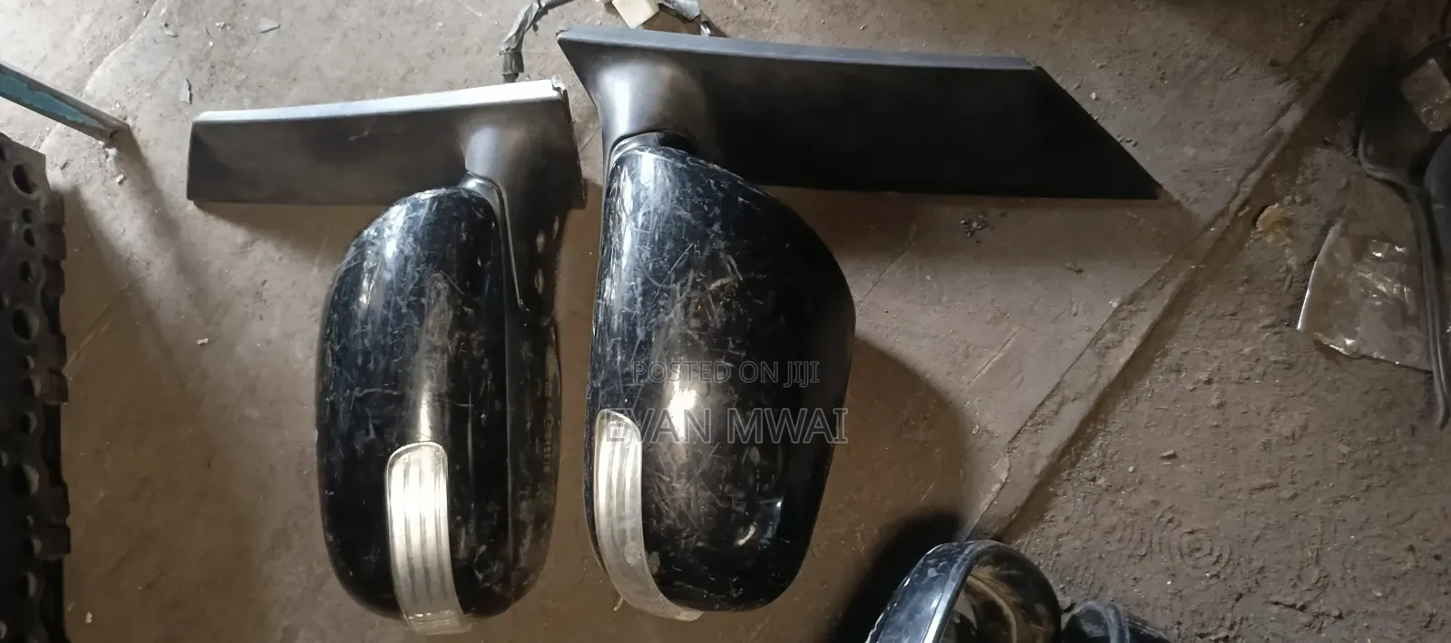 Toyota Isis 2010 Signal Side Mirror