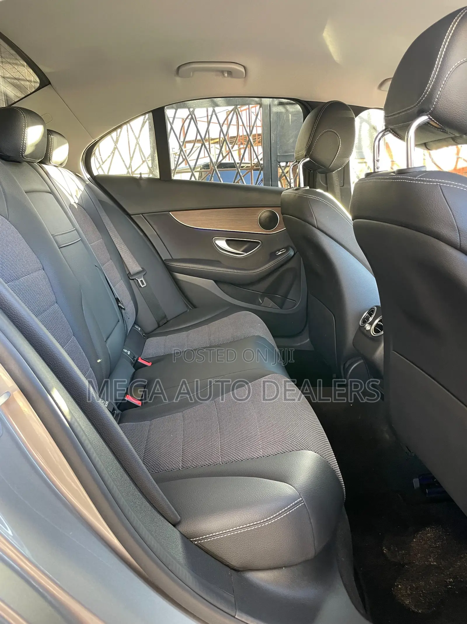 Mercedes-Benz C200 2018 Silver