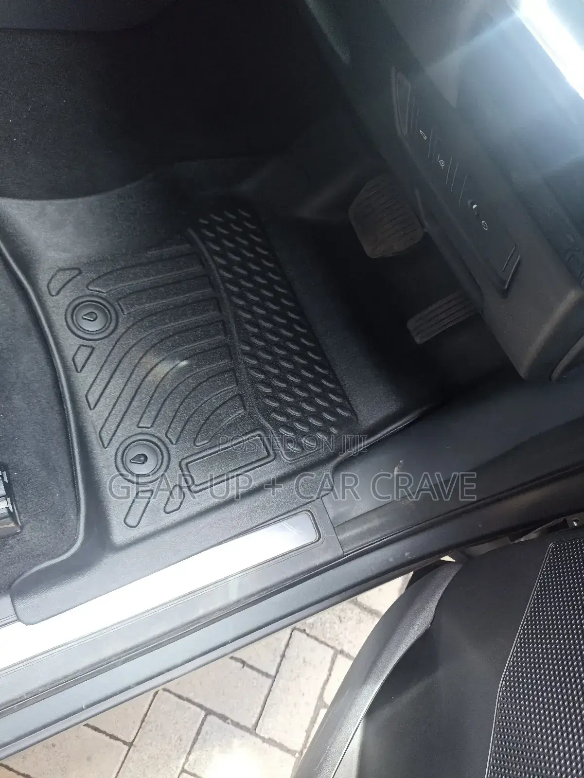 Land Rover Discovery Sport Tpe Floor Mats