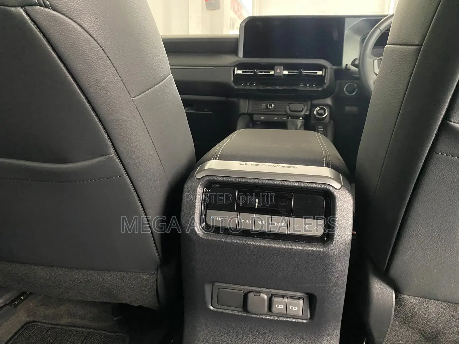 Toyota Land Cruiser Prado 2024 White