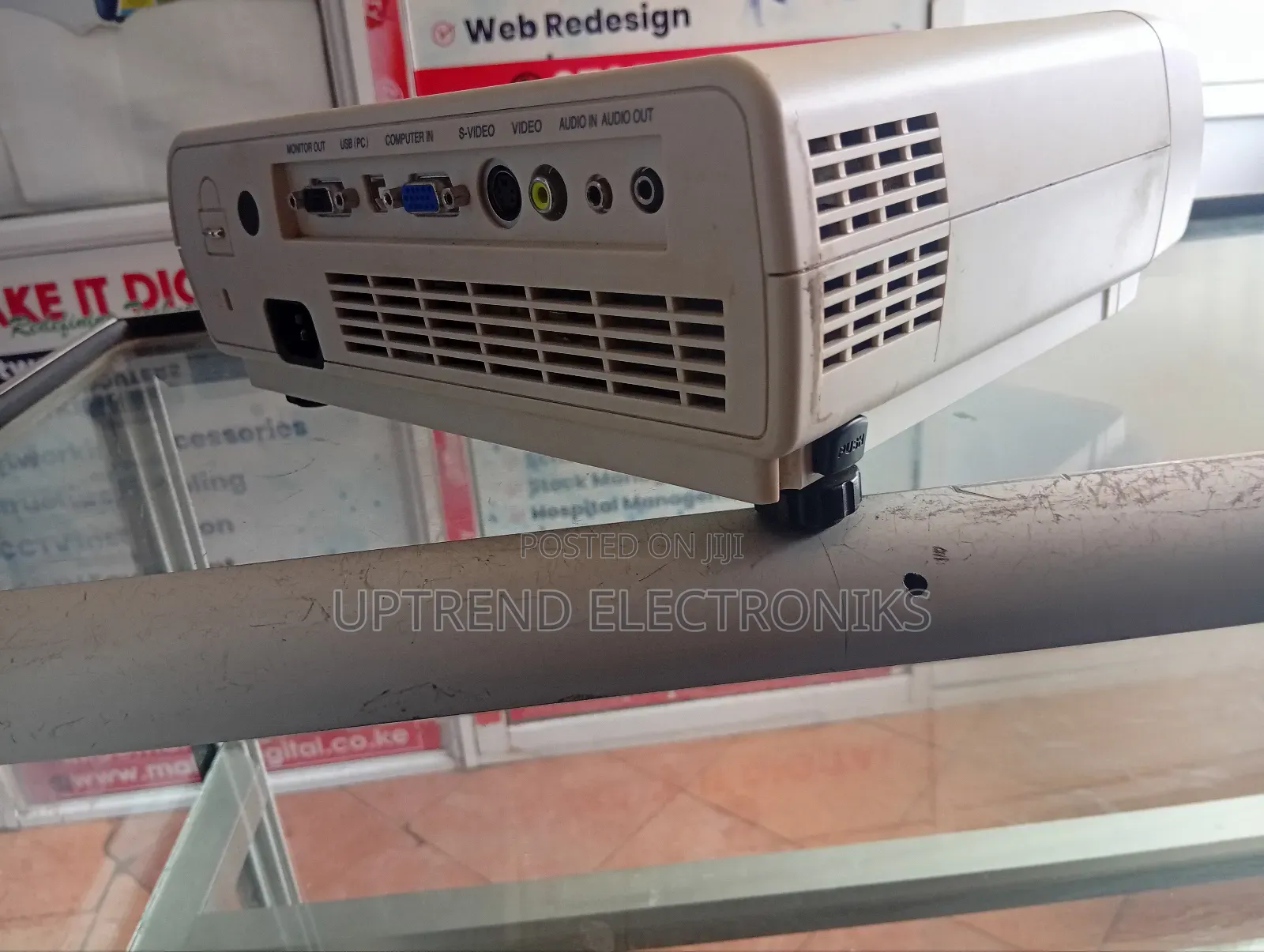 Mitsubishi Xd205r Projector – Bright, Clear Reliable!