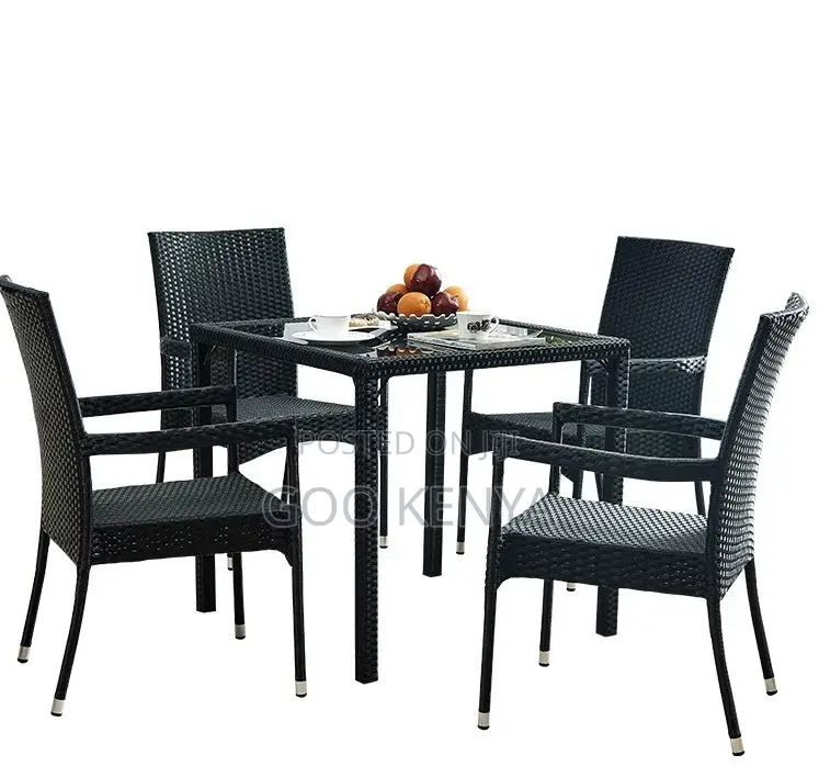 Home Dining Set; Backyard Dining Set of Four for Outdoor Entertaining