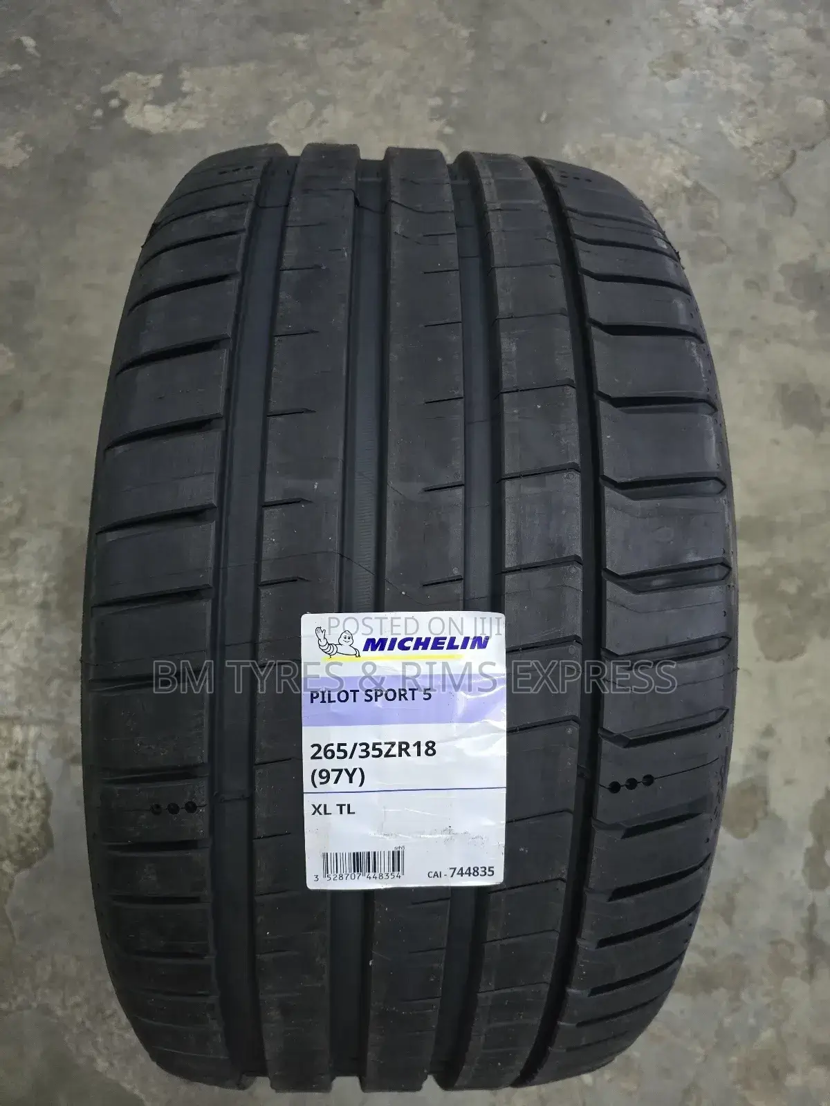 265/35 R18 Michelin Tyres (Pilot Sort)
