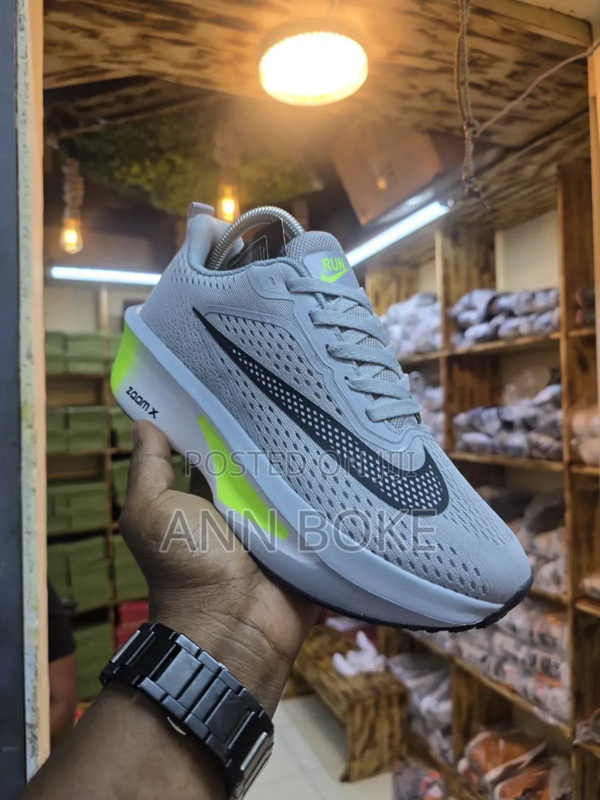 X Vomero Grey Pink
Sizes. 36-40