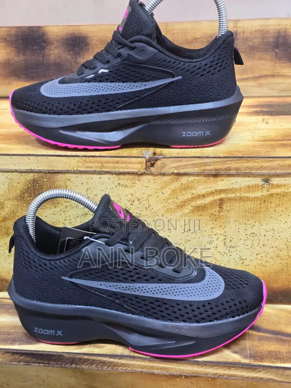 X Vomero Grey Pink
Sizes. 36-40