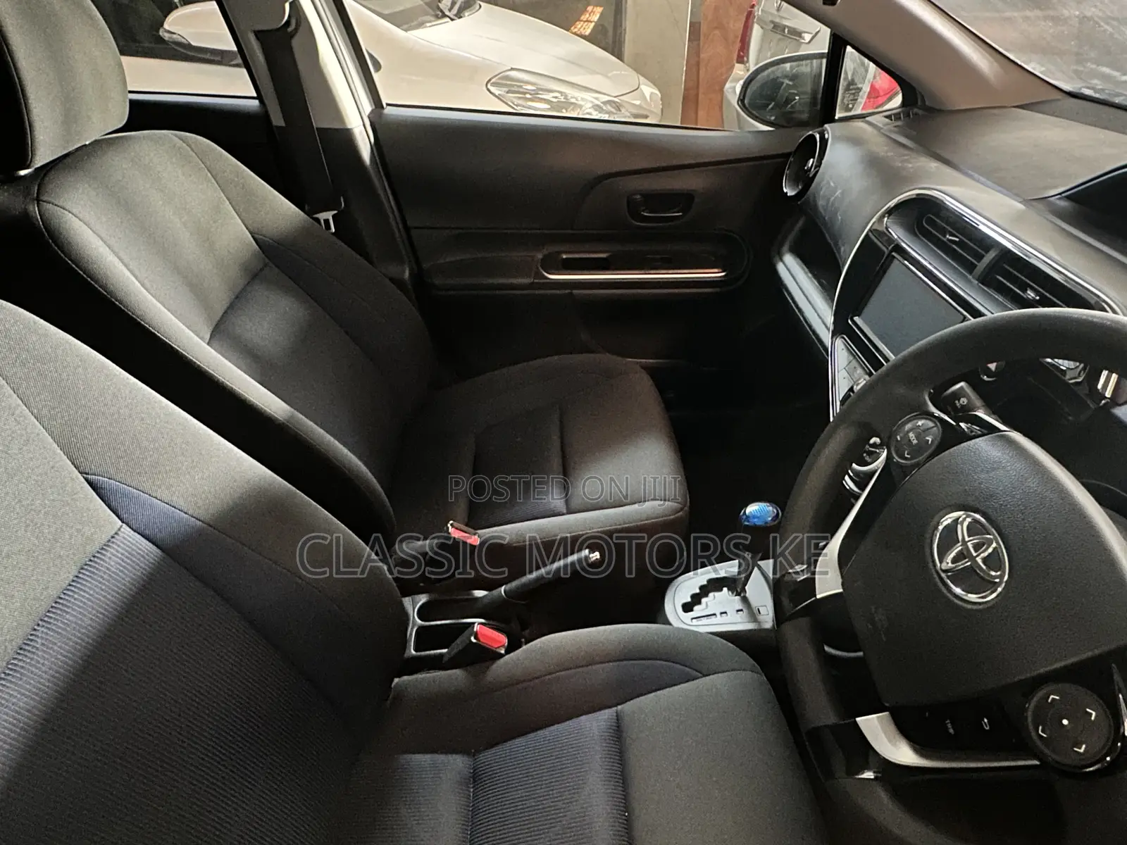 Toyota Aqua 2019 White