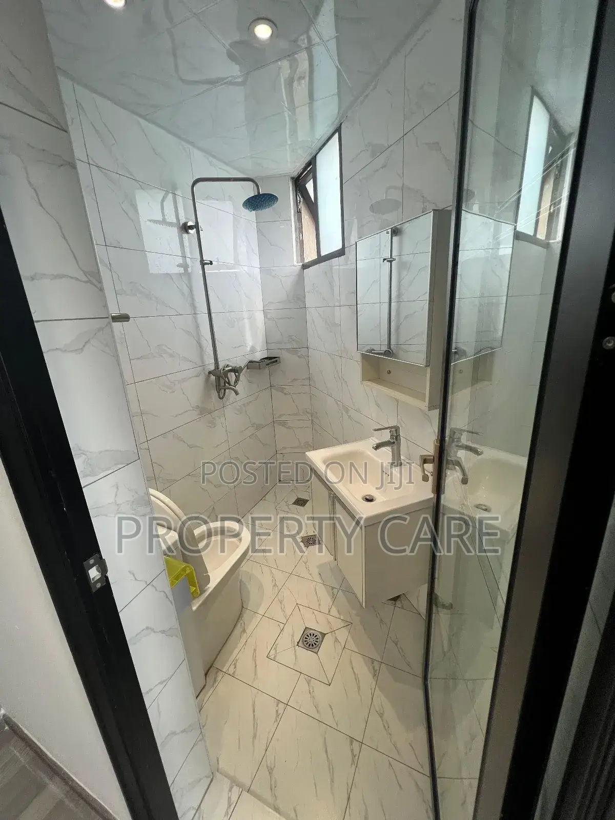 4bdrm Apartment in Kilimani for rent