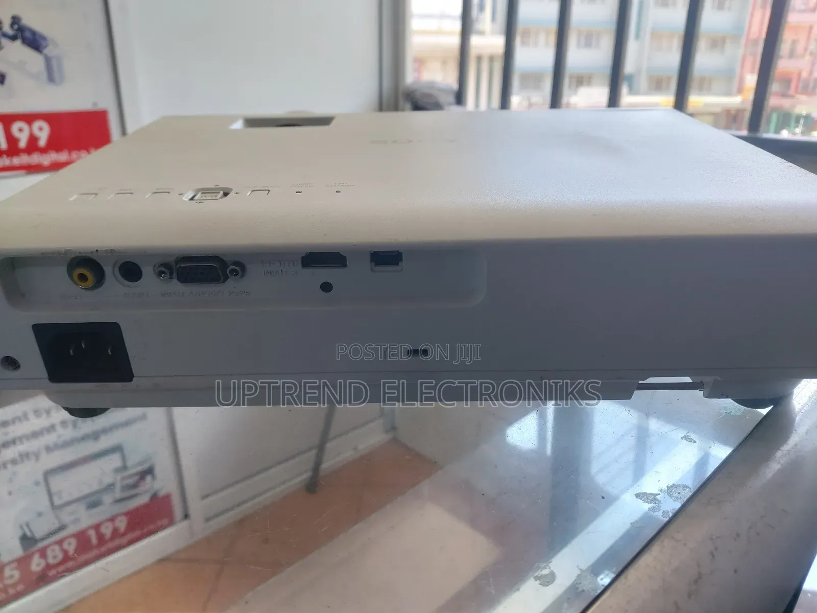 Sony VPL-Dx102 Projector – Bright Reliable!