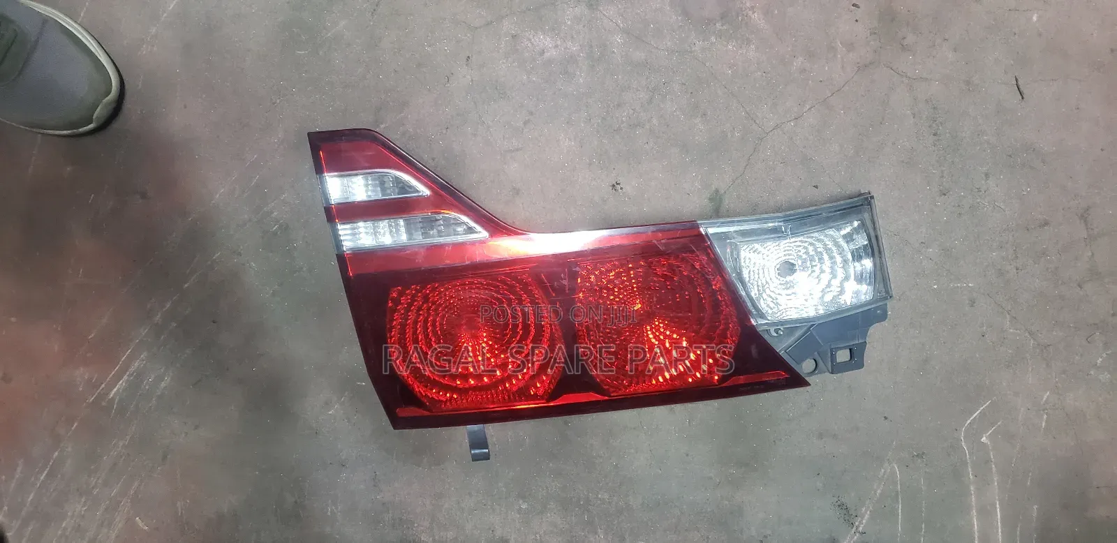 Alphard Boot Lights
