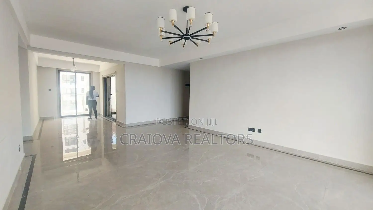 3bdrm Apartment in Hotel 67 Area for sale