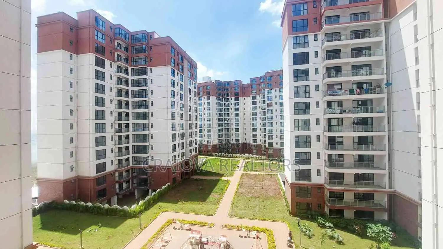 3bdrm Apartment in Hotel 67 Area for sale