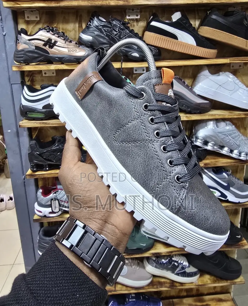 Casual Sneakers With a White Chunky Sole Size 40-45